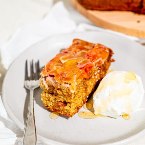 Fluffy Plum and HOney Cake with Greek Yoghurt - healthy cake for breakfast!