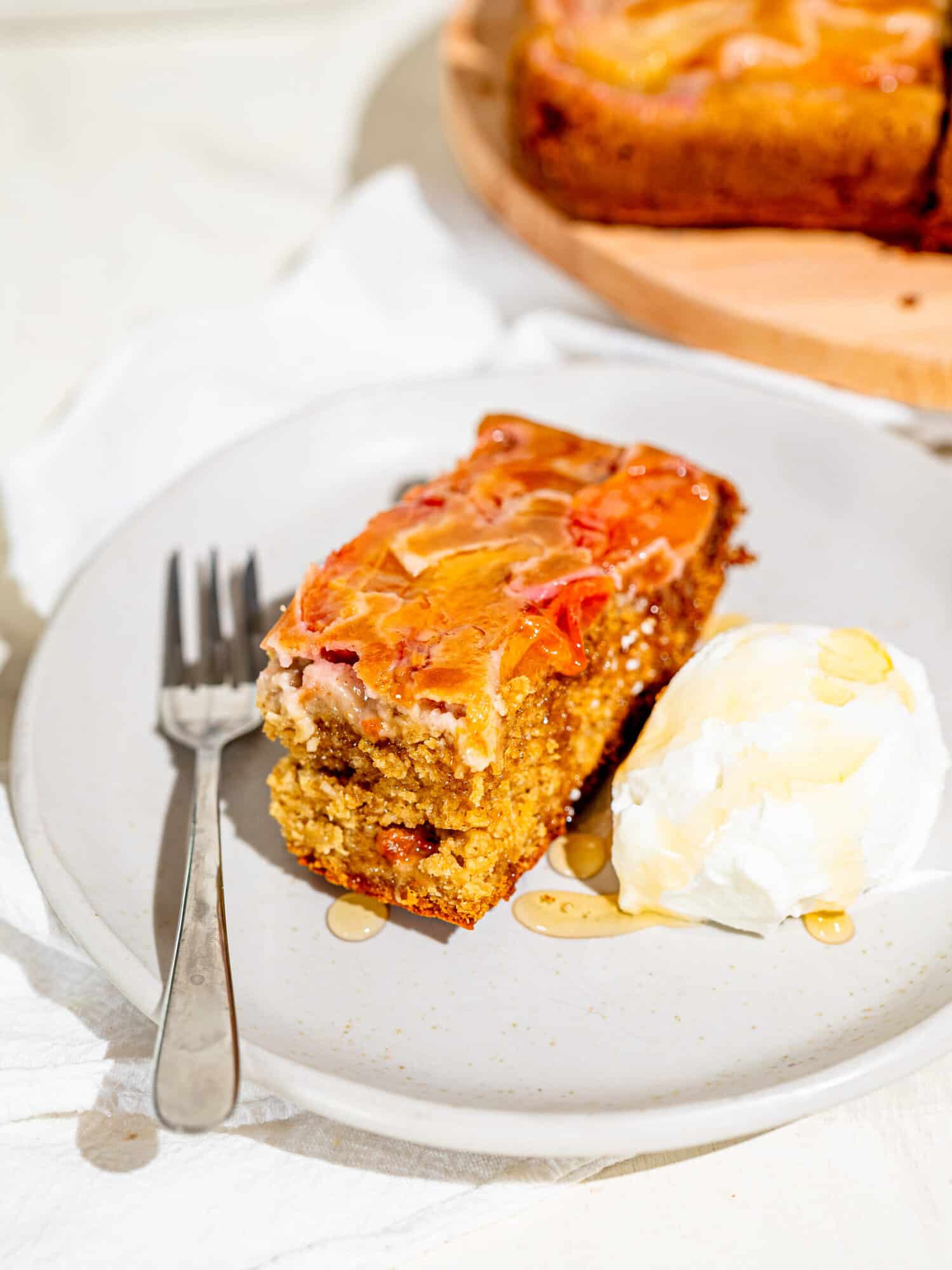 Fluffy Plum and HOney Cake with Greek Yoghurt - healthy cake for breakfast!