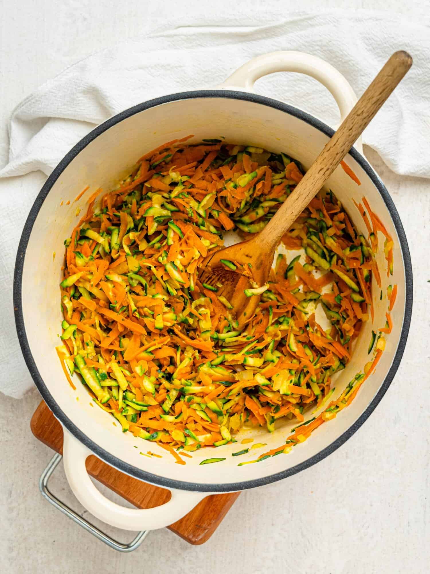 Cooked onion, carrot and white onion.