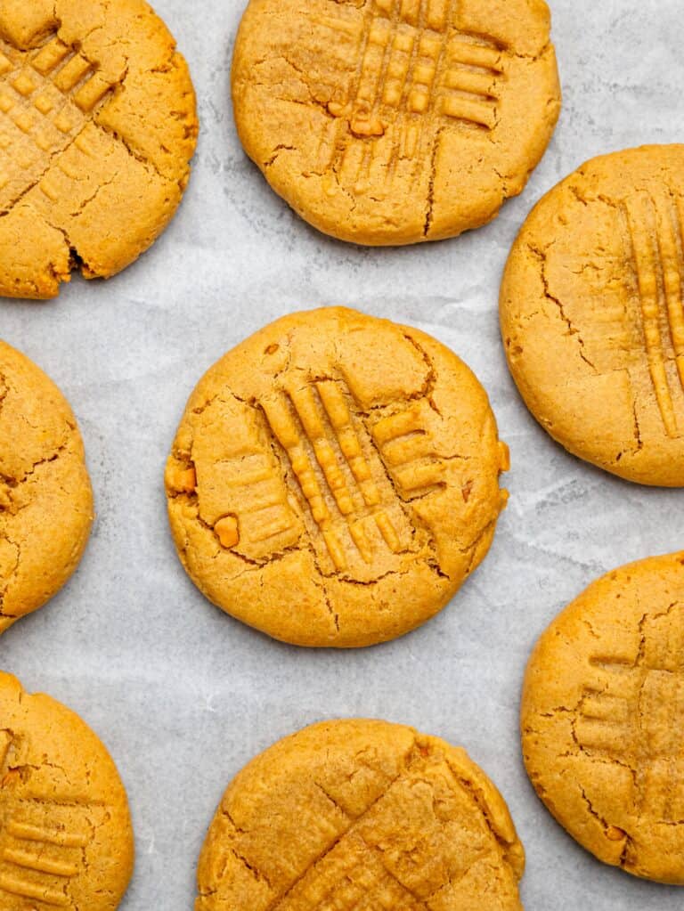 Healthy peanut butter cookies.